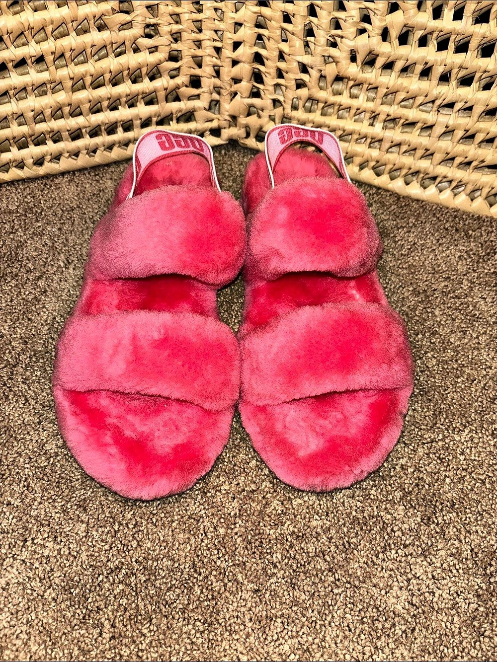 UGG Fluff Yeah Slide Pink Slippers US 8